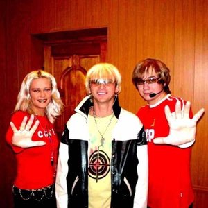 Босоногая Девчонка