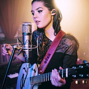Elise Trouw 2