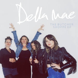 Della Mae 4