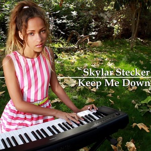 Skylar Stecker 13