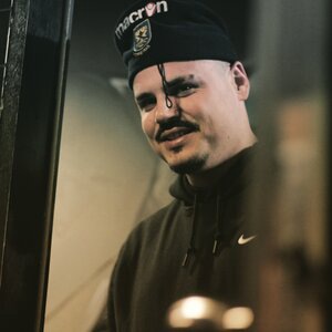 Por Mais Voltas Que Dê