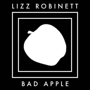 Lizz Robinett 4