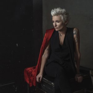 Катастрофически тебя не хватает мне