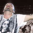 Nek' Te zagrli netko sretniji