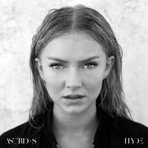 Astrid S 3