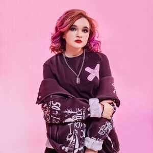 алёна швец. 10