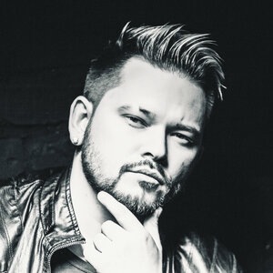 Здесь и сейчас