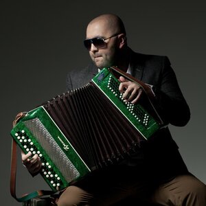 Одинокий мужчина