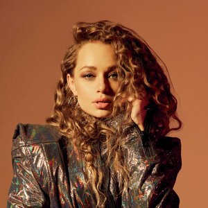 Карие Глаза