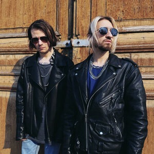 Зачем тебе я