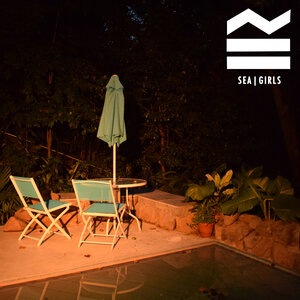 Sea Girls 1