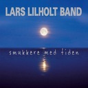 Vi Lever Jo i Lånte Fjer