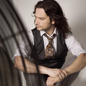 Constantine Maroulis 4